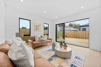 12 & 14 Furlough Road, Opaheke