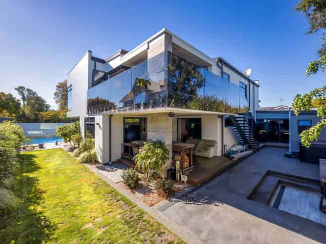 7 Urunga Avenue, Strowan