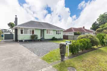 23A Hereford Street, Te Atatu Peninsula