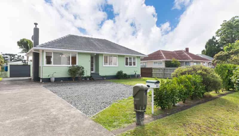 23A Hereford Street, Te Atatu Peninsula