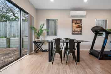 4A Kearney Place, Massey