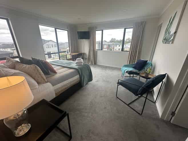 15 Dungloe Avenue , Flat Bush