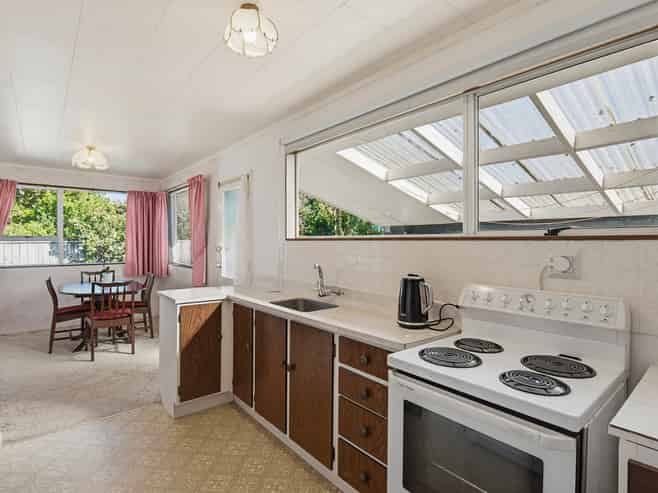 12a Park Avenue, Waikanae