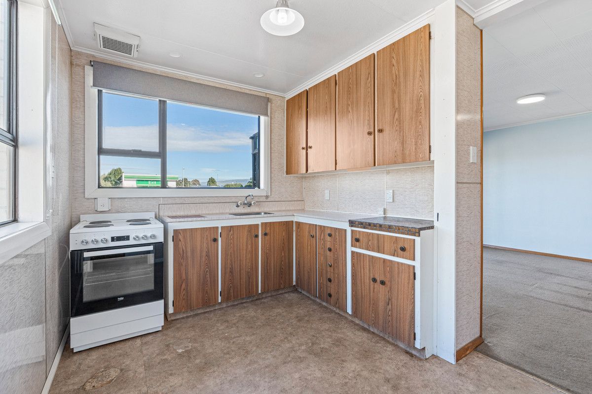 Surprisingly Spacious and Superbly Located - Повеќе