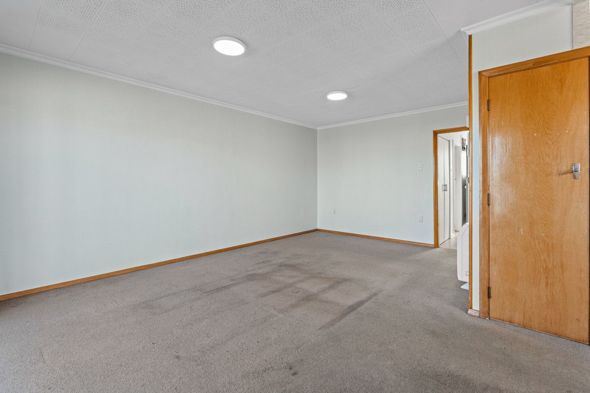 Surprisingly Spacious and Superbly Located - Поглед 5