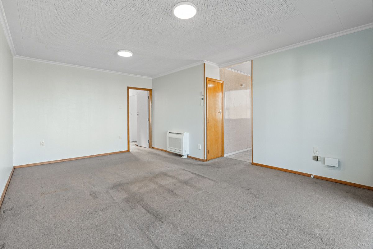 Surprisingly Spacious and Superbly Located - Поглед 6