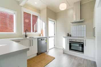 28 Barr Street, Kenmure