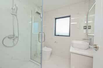 29A Larsen Street, Otara