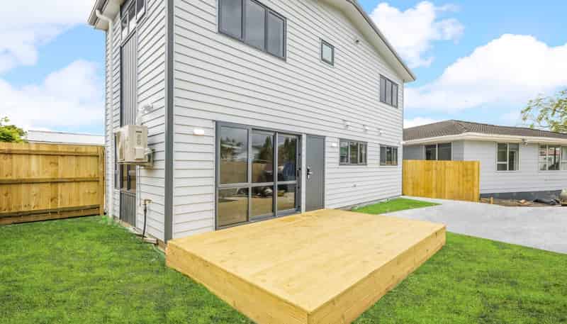  Moncrieff Avenue, Clendon Park