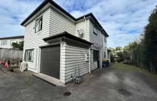 38B Lyttelton Avenue, Forrest Hill