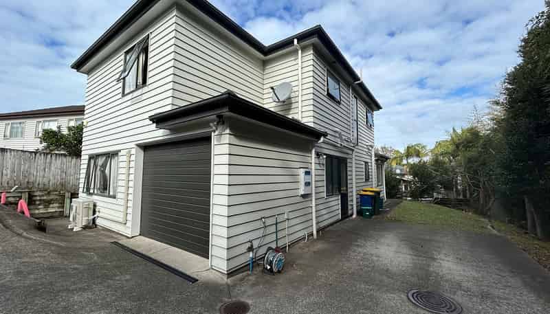 38B Lyttelton Avenue, Forrest Hill