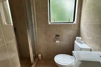 38B Lyttelton Avenue, Forrest Hill