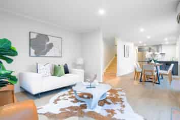 27 William Gamble Drive, Greenhithe