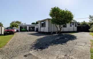 102 Rugby Street, AWAPUNI