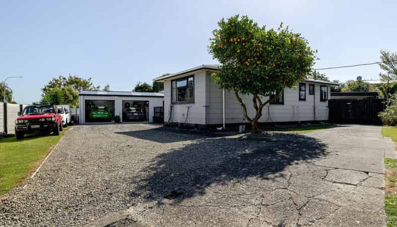 102 Rugby Street, AWAPUNI