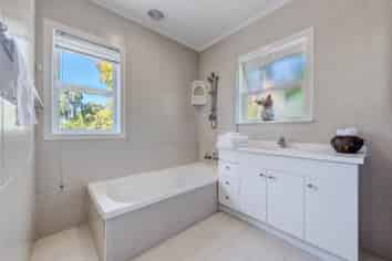  Wakelin Road, Beachlands