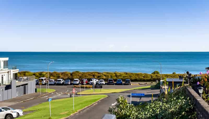 1 McLean Street, Strandon