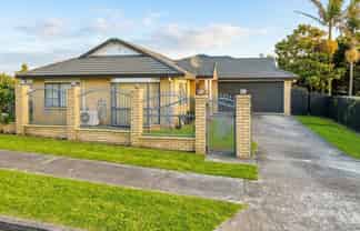 2 Cyclamen Road , Mangere