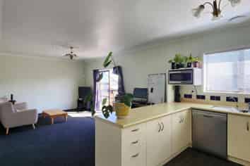 143 Ngamotu Road, Spotswood