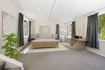 100a Holloway Road, Aro Valley