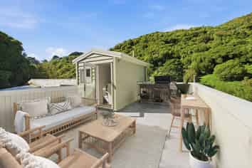 100a Holloway Road, Aro Valley