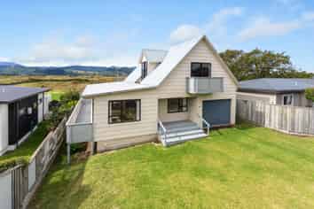 46 Golf Road, Paraparaumu Beach