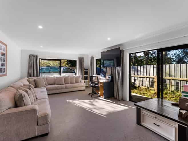 25D Stout Street, Shannon