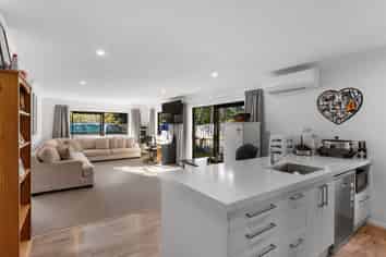 25D Stout Street, Shannon