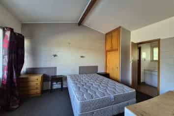 M8/219 Johns Road , Northwood