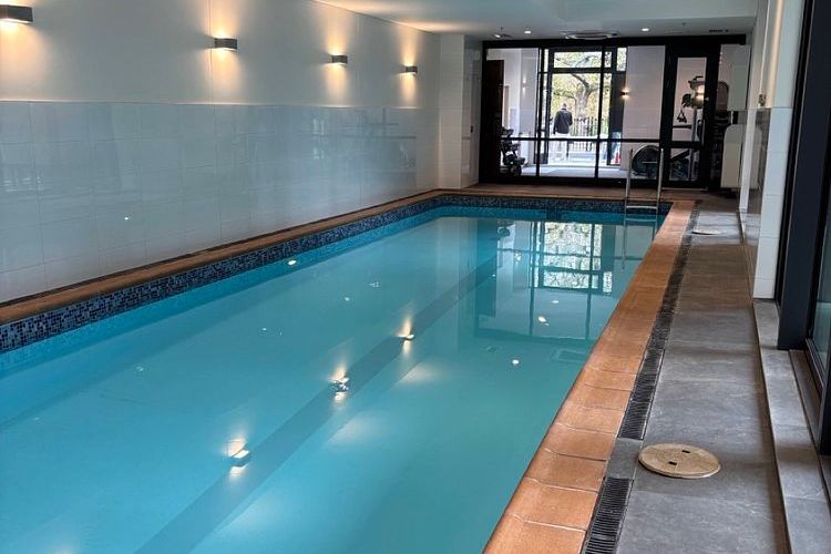 Indoor heated swimming Pool and Gym - Ansicht 3