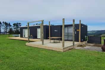 1399 Russell Road, Helena Bay