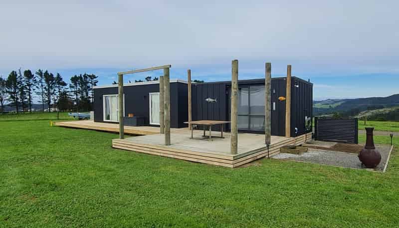 1399 Russell Road, Helena Bay