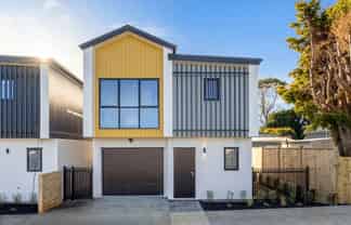 33 Goodwin Drive, Rosehill