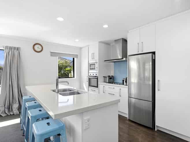 16A Sunstone Crescent, Brown Owl