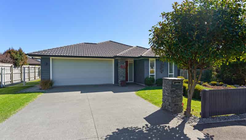 63 Waipunahau Road, Waikanae