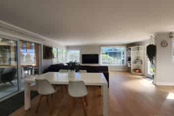 28 McFarlane Street, Oakura