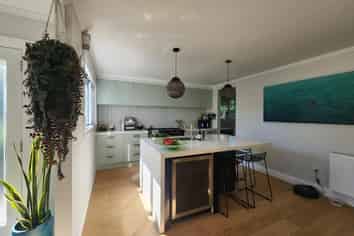 28 McFarlane Street, Oakura