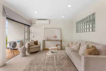 5A The Esplanade, Eastern Beach