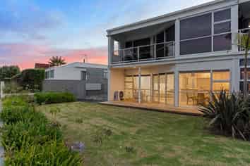 5A The Esplanade, Eastern Beach