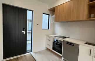 3/ Elliot Street, Papakura