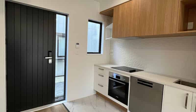 3/ Elliot Street, Papakura