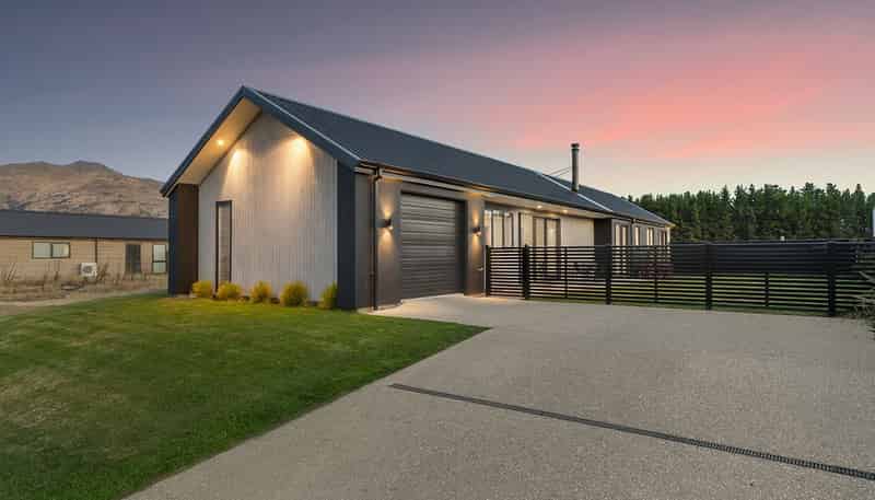 101 Burdon Loop, Lake Hawea