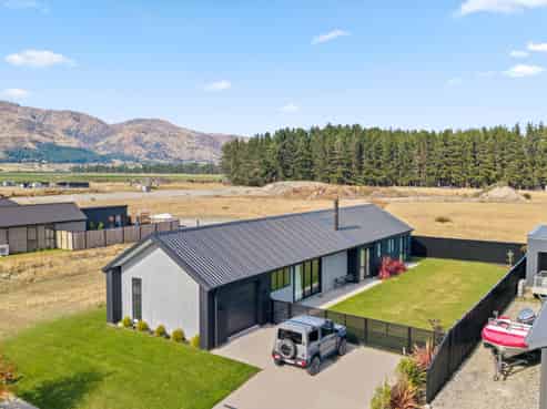 101 Burdon Loop, Lake Hawea