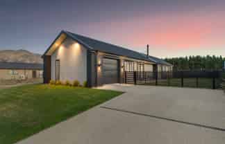 101 Burdon Loop, Lake Hawea