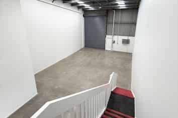 High Profile Penrose Showroom | 230 m2