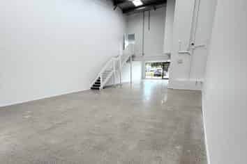 High Profile Penrose Showroom | 230 m2