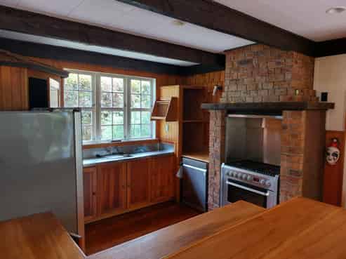 Auckland - Address withheld