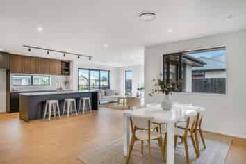 54 Greig Crescent, Amberley