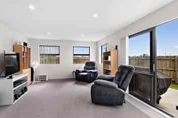 6 Totara Meadows Court, Manukau