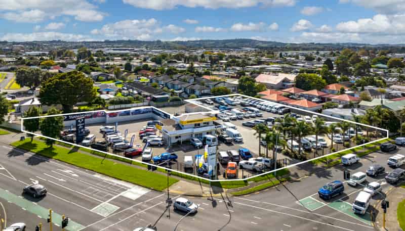 160-162 Great South Road, Takanini